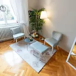 Apartment No.8: Lovely & Cosy 3-room Heart Of The Timisoara