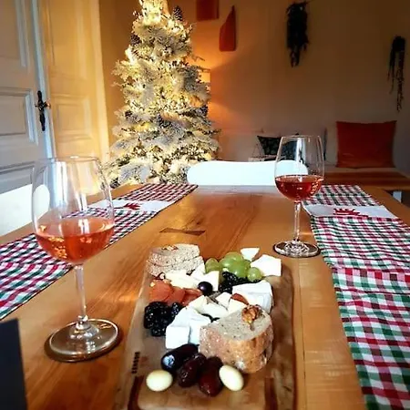 No.8: Lovely & Cosy 3-room Heart Of The * Timişoara