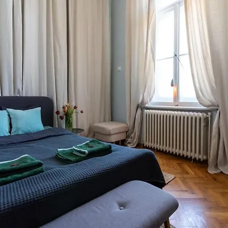 Apartment No.8: Lovely & Cosy 3-room Heart Of The *