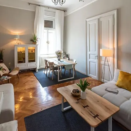 아파트 No.8: Lovely & Cosy 3-room Heart Of The