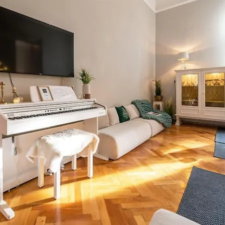 No.8: Lovely & Cosy 3-room Heart Of The 아파트 티미쇼아라