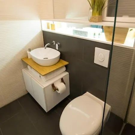 No.8: Lovely & Cosy 3-room Heart Of The 아파트 *