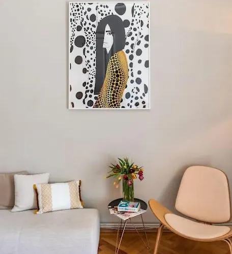 No.8: Lovely & Cosy 3-room Heart Of The