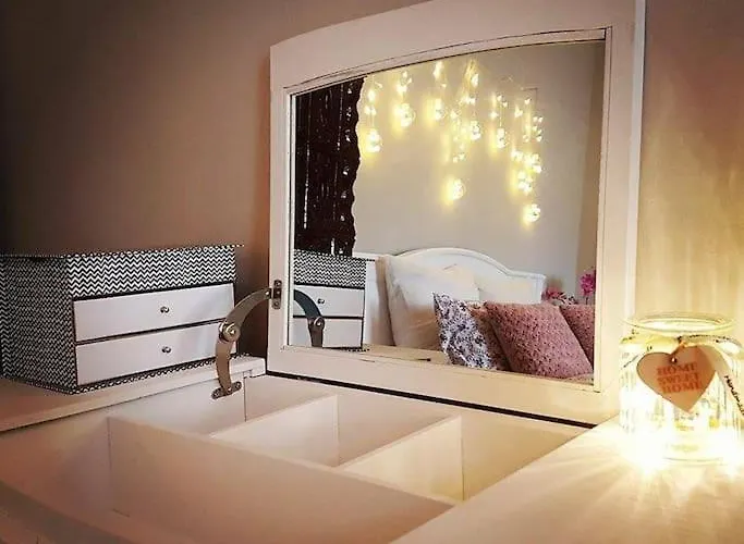 No.8: Lovely & Cosy 3-room Heart Of The *