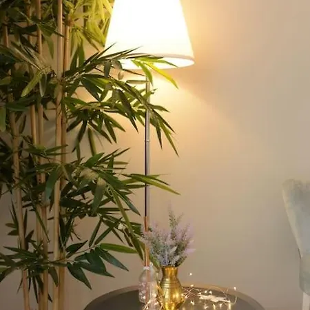 No.8: Lovely & Cosy 3-room Heart Of The Apartamento