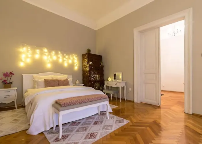 Apartment No.8: Lovely & Cosy 3-room Heart Of The *