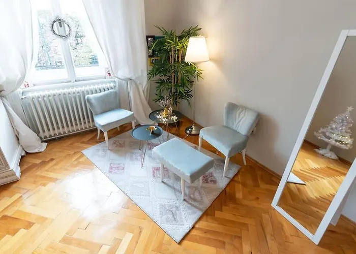 Apartment No.8: Lovely & Cosy 3-room Heart Of The Timisoara